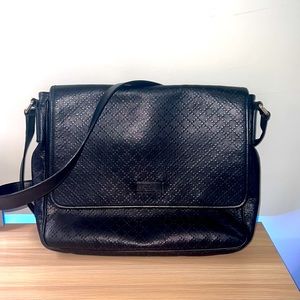New Authenticated Gucci Messenger Bag- Color Black